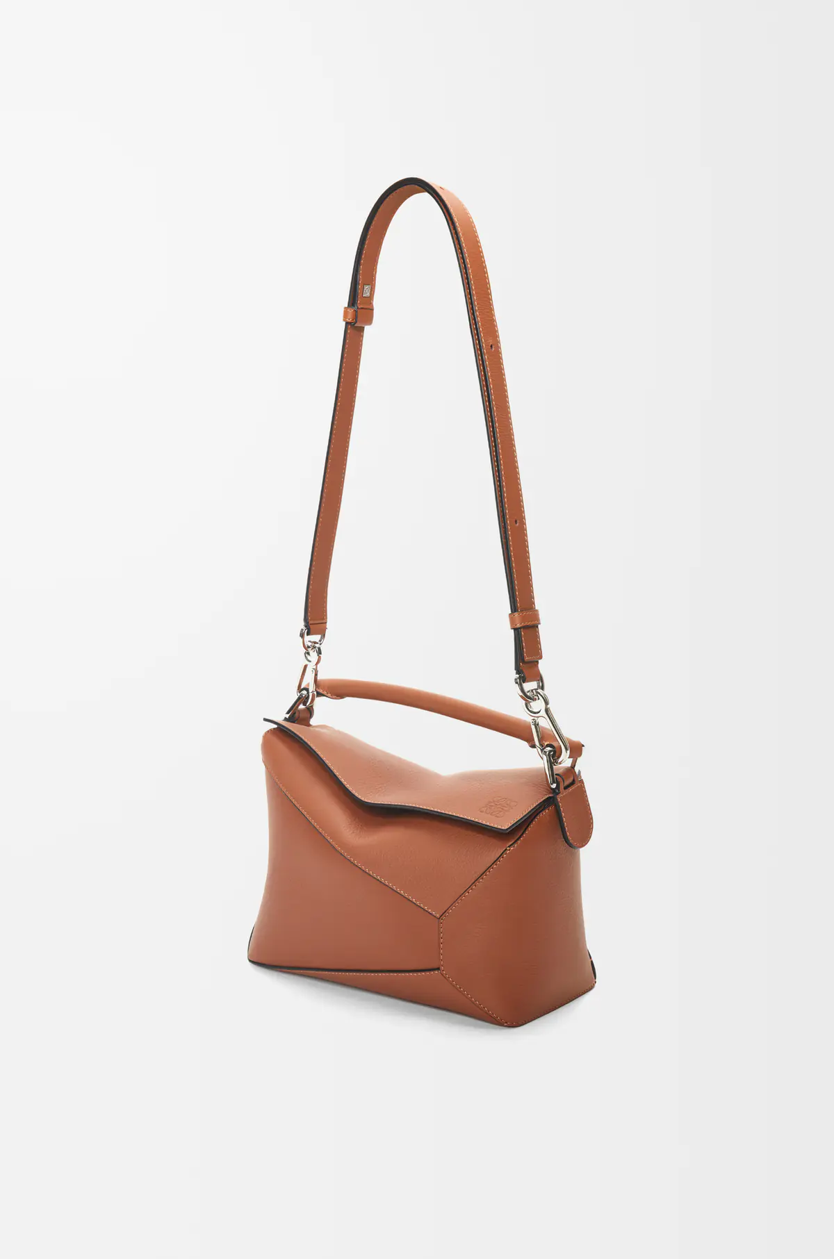 A510P60X41_2530_1T LOEWE Small Puzzle Edge bagin classic calfskin - Image 5