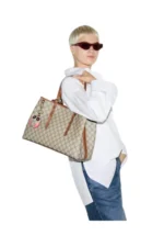 Gucci GG Emblem large tote bag - Image 3