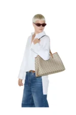 Gucci GG Emblem large tote bag - Image 4