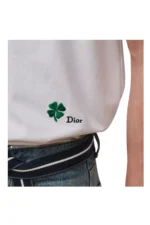 Dior T-Shirt with Dior Clover Embroidery, Relaxed Fit – Bild 4