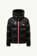 Schwarze Moncler Montbeliard Daunenjacke mit Kapuze, Vorderansicht