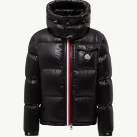 Schwarze Moncler Montbeliard Daunenjacke mit Kapuze, Vorderansicht